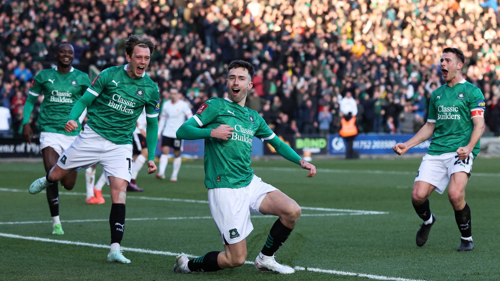 Nhận định Luton Town vs Plymouth Argyle 2h45 ngày 20/2/2025: Cuộc chiến nơi cuối bảng - Ảnh 4